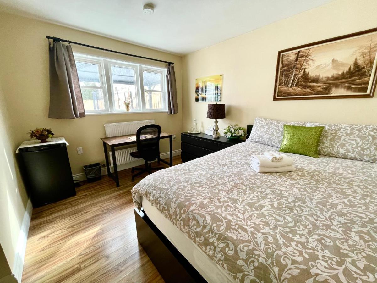 تورونتو Perfect Home-Private Washrooms,Free Parking,High Speed Net المظهر الخارجي الصورة